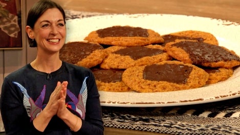Mary McCartney and cookies