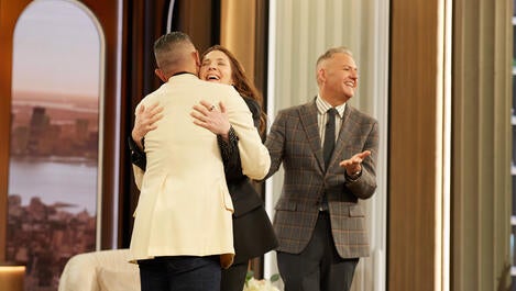 Drew Barrymore Surprises Ross Mathews & Dr. Wellinthon García with Full Apartment Makeover | Designed By Drew