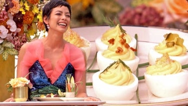 Pilar Valdes Shows Drew How to Make Emmy-Themed Snacks: Kate Winslettuce Cups, Jason SudEGGkis