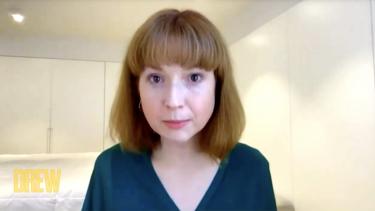 Ellie Kemper Shares Her Mom's Perspective-Changing Advice | Motivational Minute