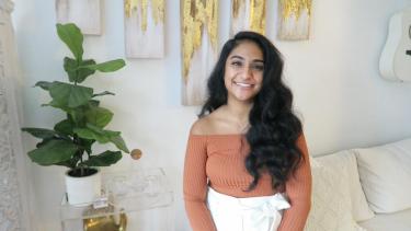 How to Optimize the Space in Your Tiny Apartment | Hot Tip