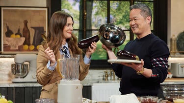 Danny Seo Shows How to Make Healthy Fudge Brownies with a Surprising Veggie Ingredient!