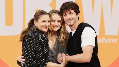 Joey King and Logan Lerman Chat with Drew About Growing Up as Child Actors 